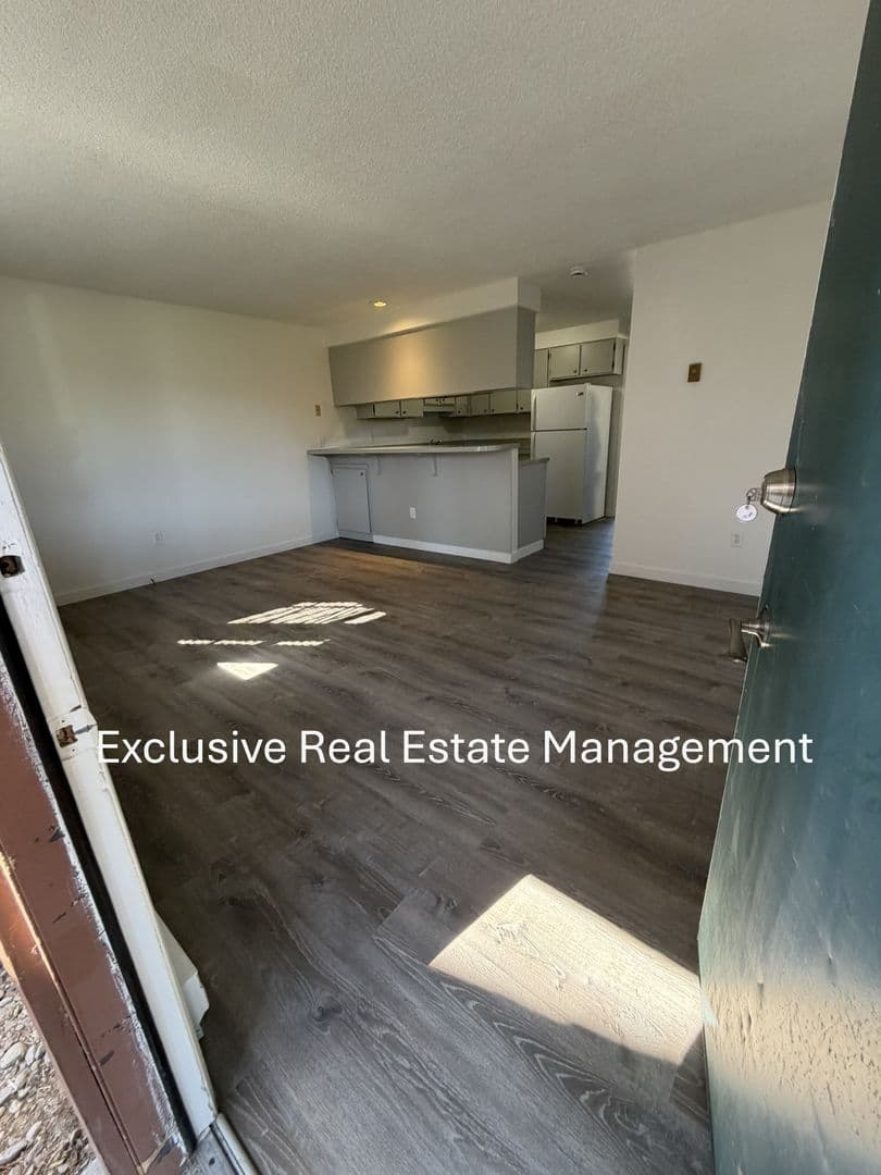 Klamath Falls Apartment: 4500 Cannon Avenue