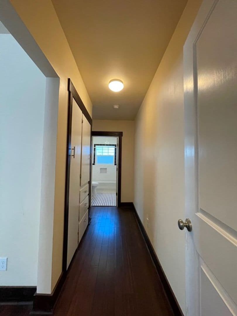 Klamath Falls House: 1040 N Eldorado Avenue