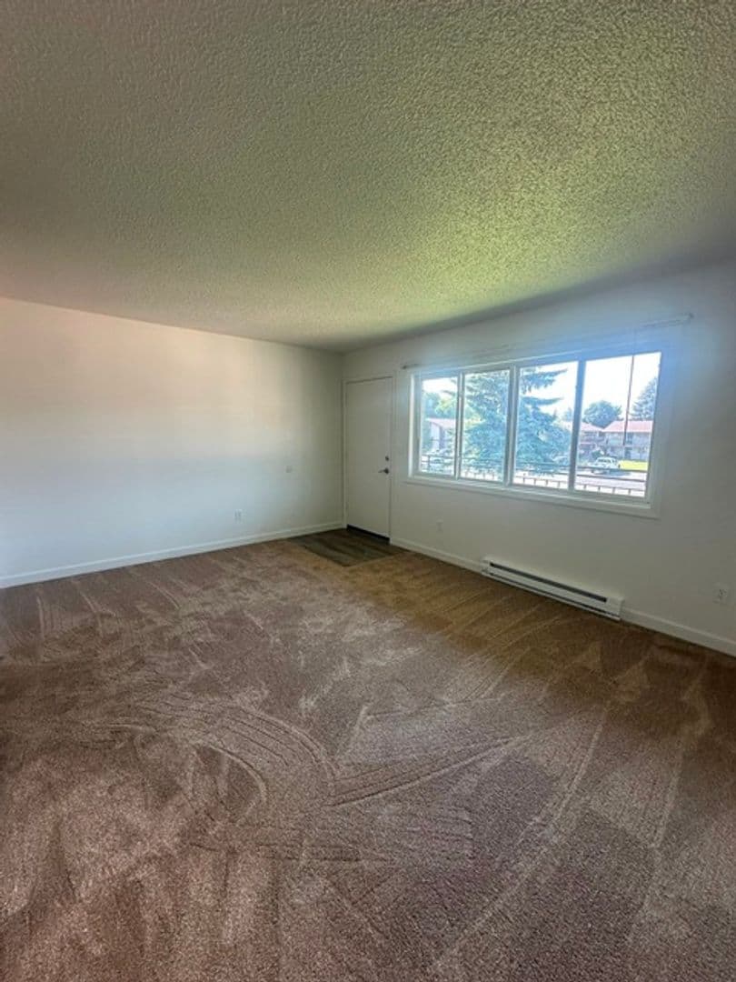Klamath Falls Apartment: 4507 Cannon Avenue