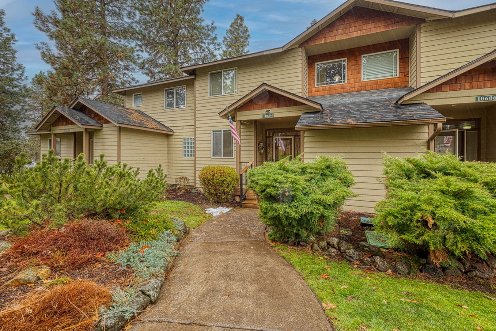 Klamath Falls Townhome: 10604 Cormorant Court