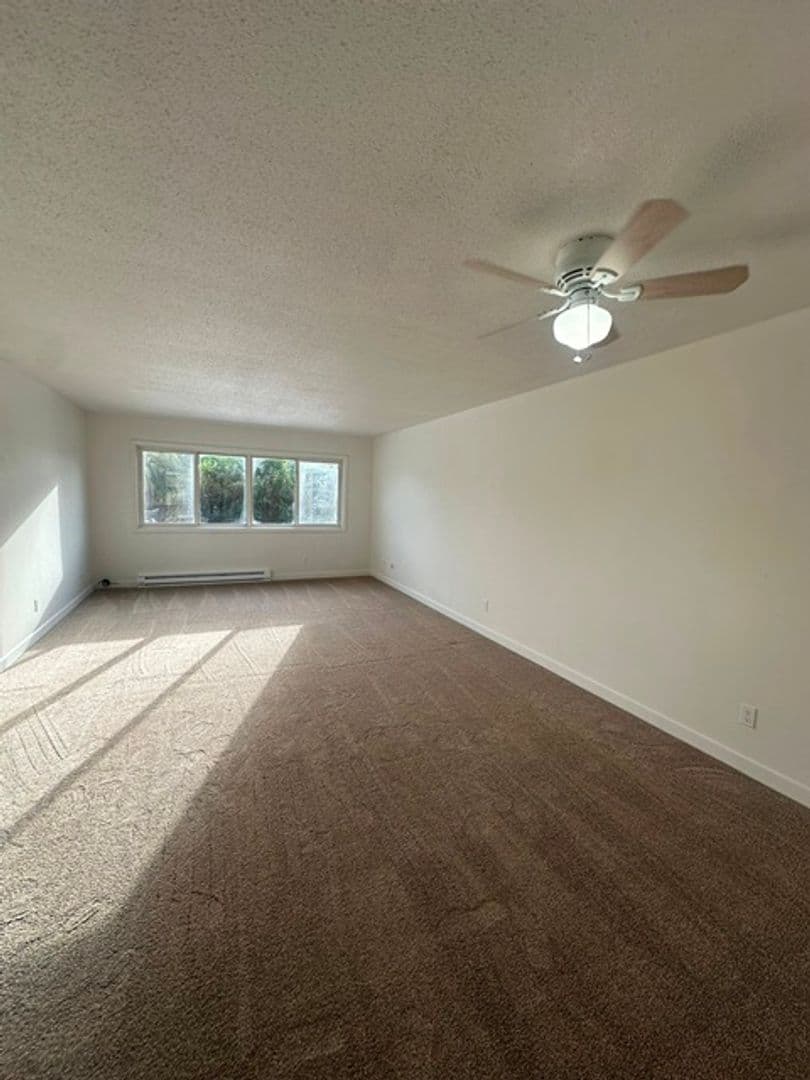 Klamath Falls Apartment: 4519 Cannon Avenue