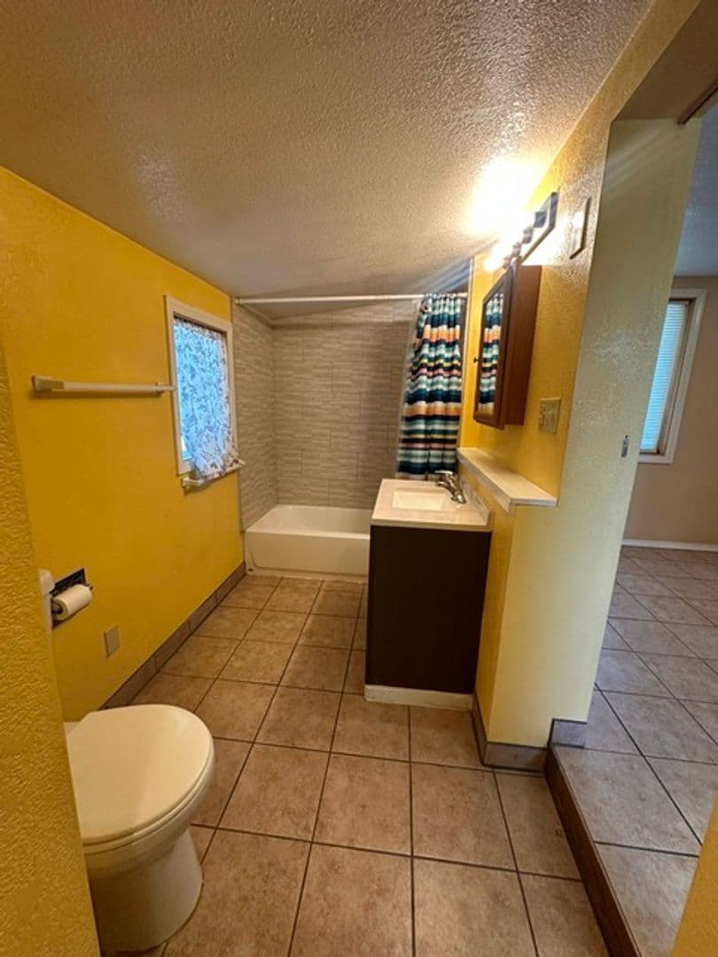 Klamath Falls House: 1220 Martin Street