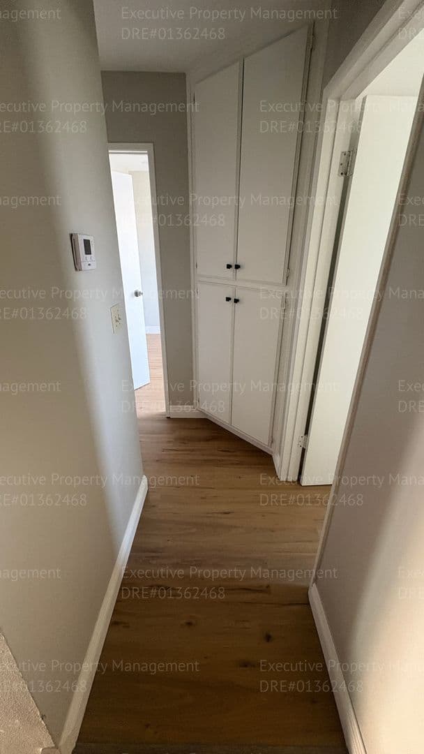 Bakersfield Apartment: 3604 Panama Ln
