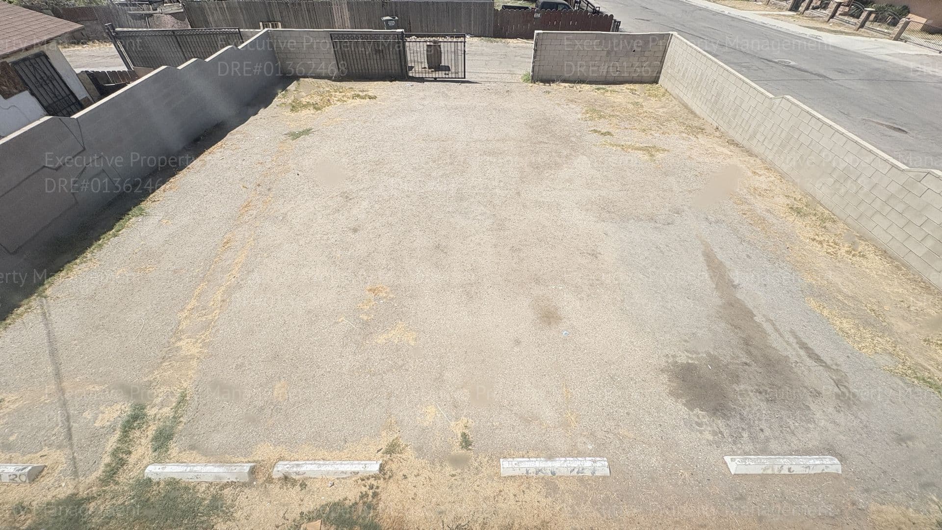 Bakersfield Apartment: 1303 Bernard St.