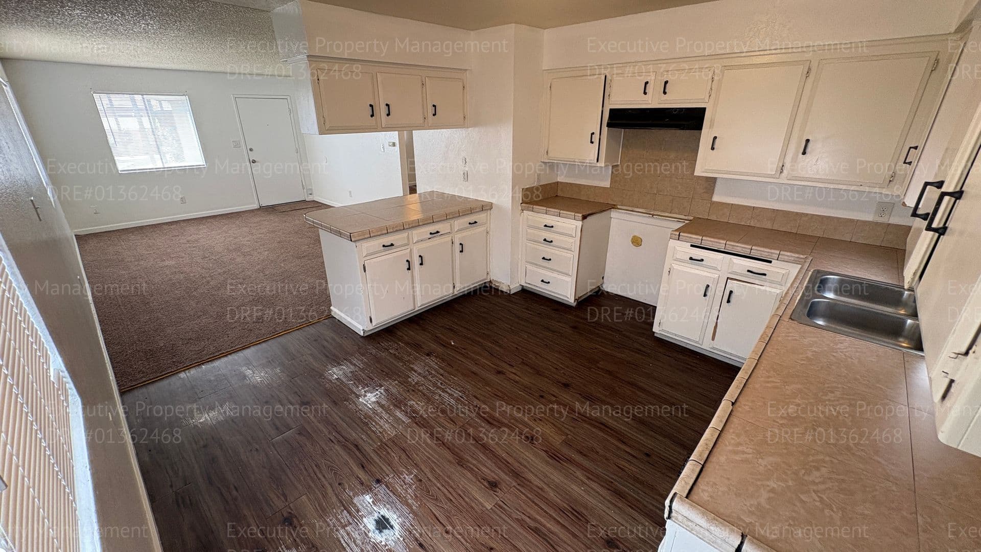 Bakersfield Apartment: 2190 Monterey St