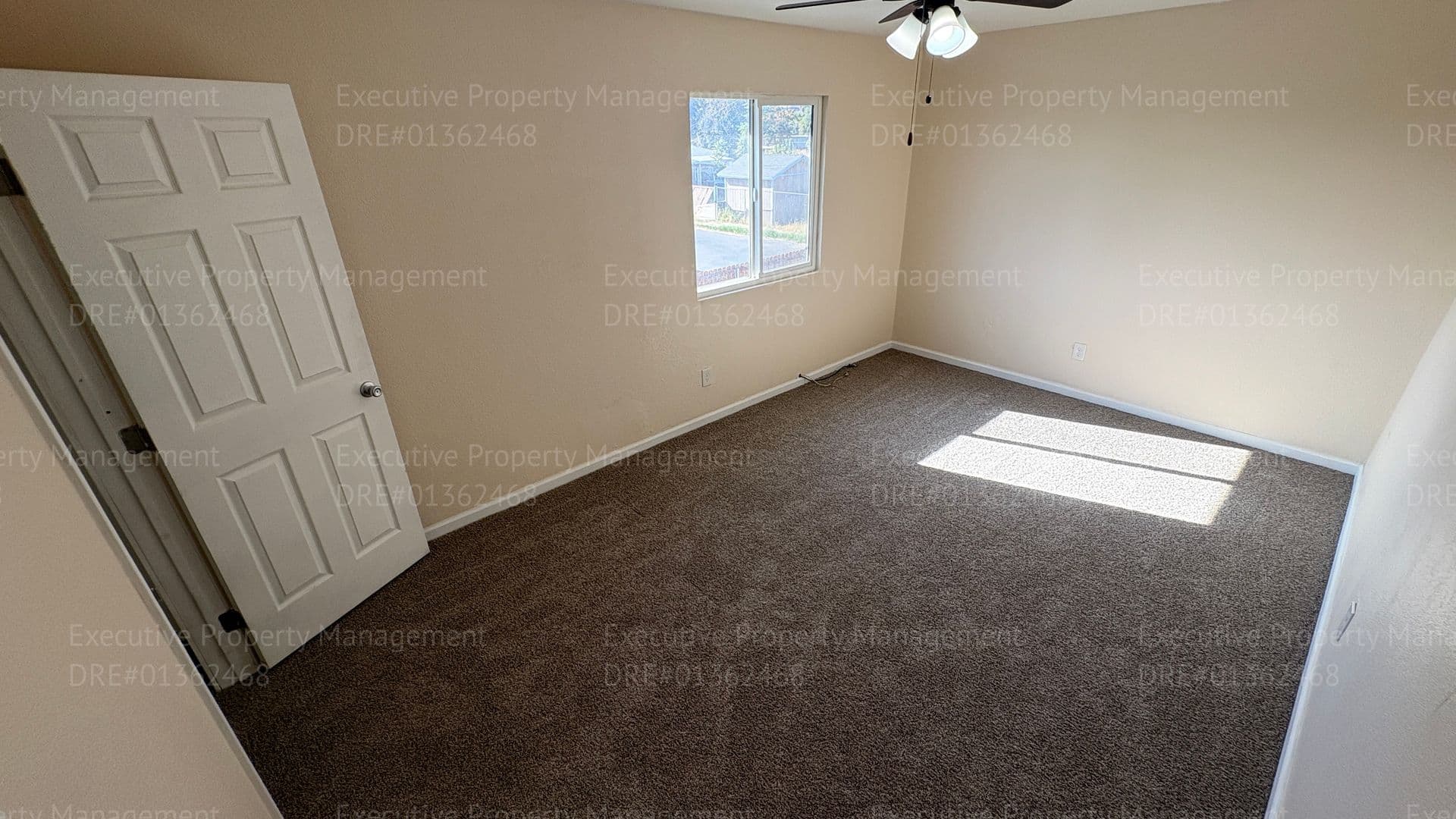 Bakersfield Apartment: 612 8th St