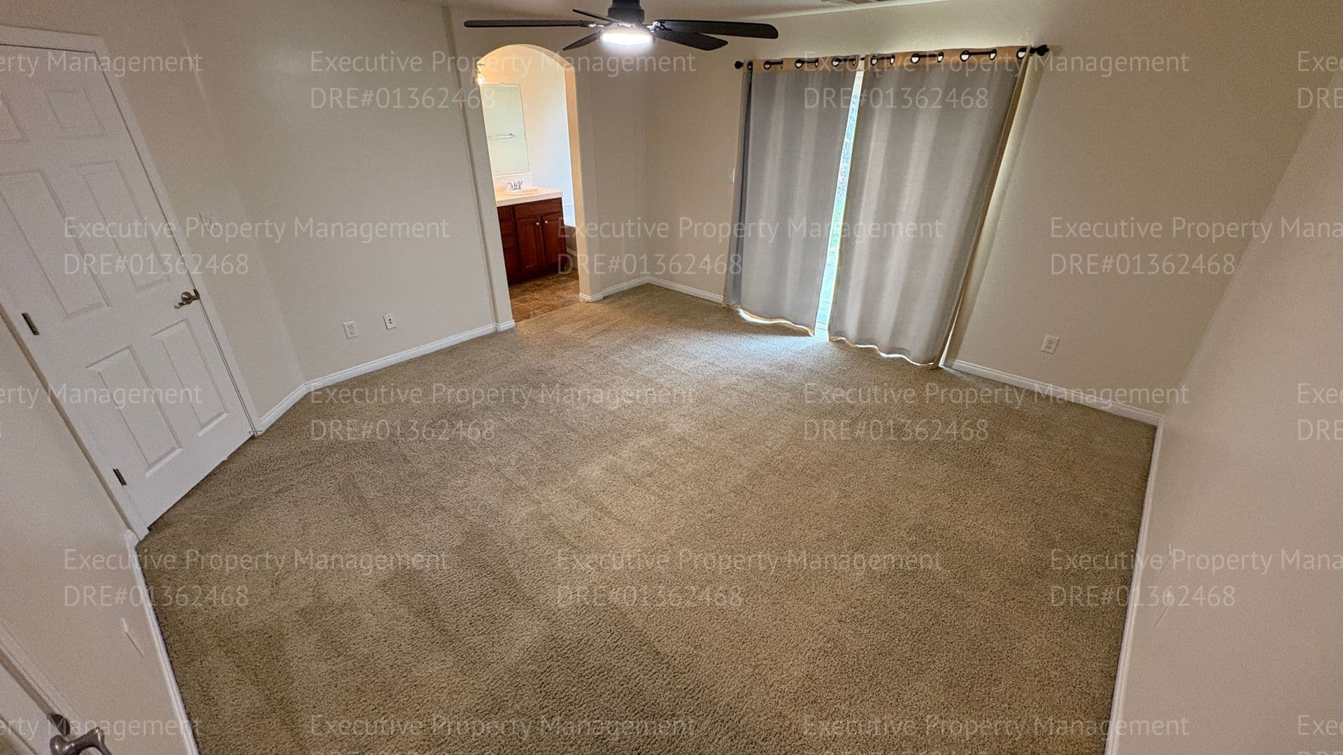 Bakersfield House: 13306 Cheyenne Mountain Dr