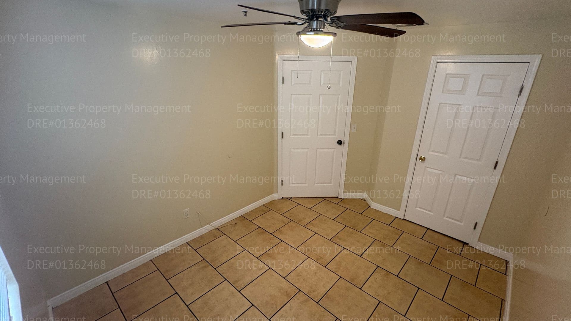Bakersfield Apartment: 3017 Potomac Ave