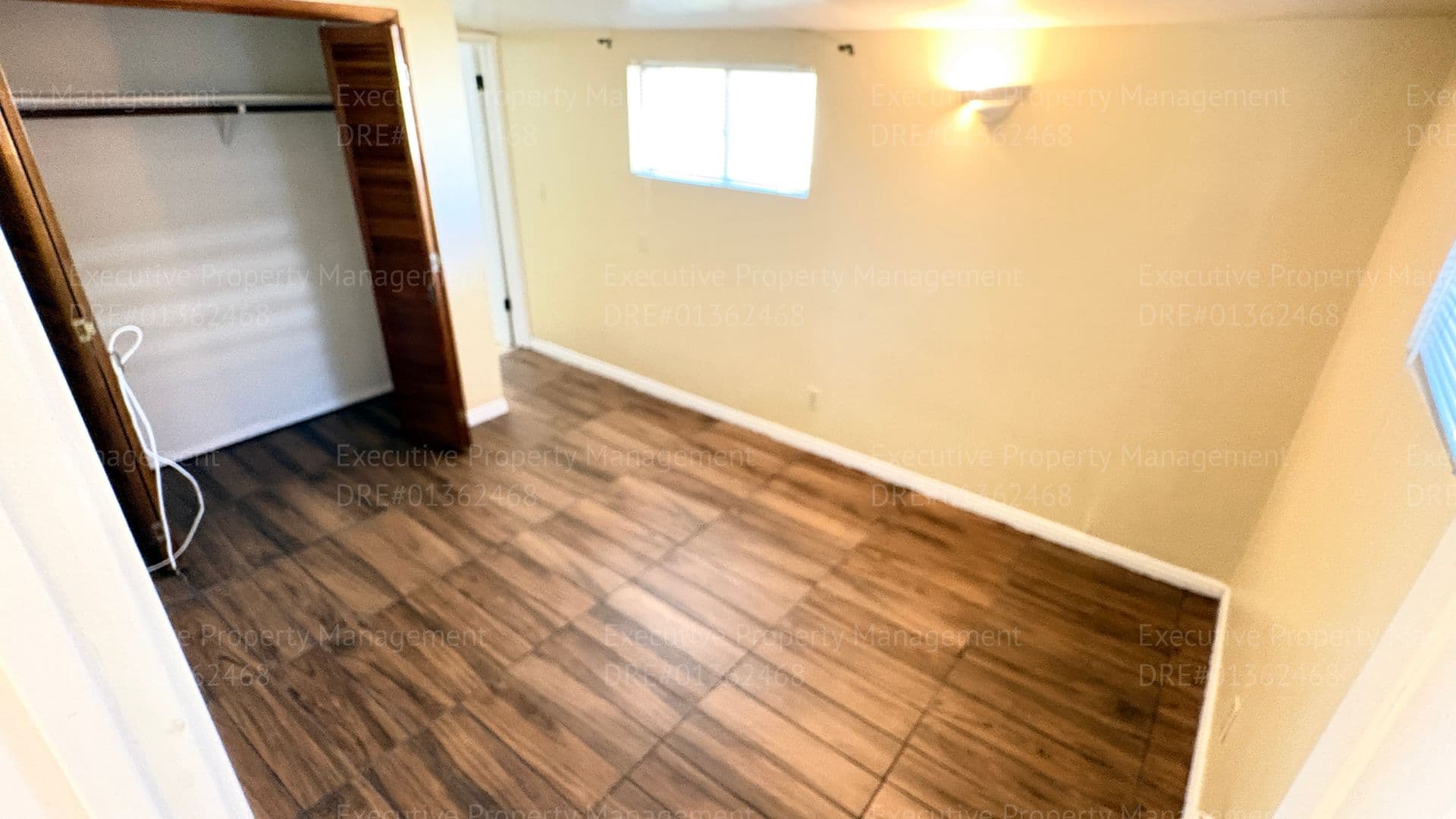 Bakersfield Apartment: 2115 Lester St