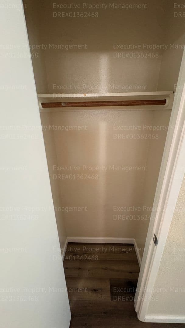 Bakersfield Apartment: 709 Deseret Way