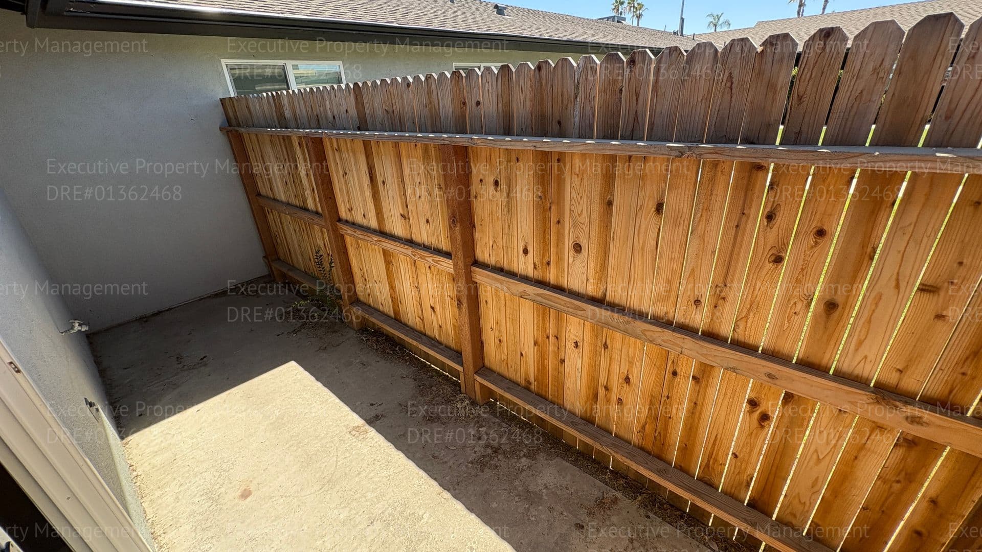 Bakersfield Apartment: 709 Deseret Way
