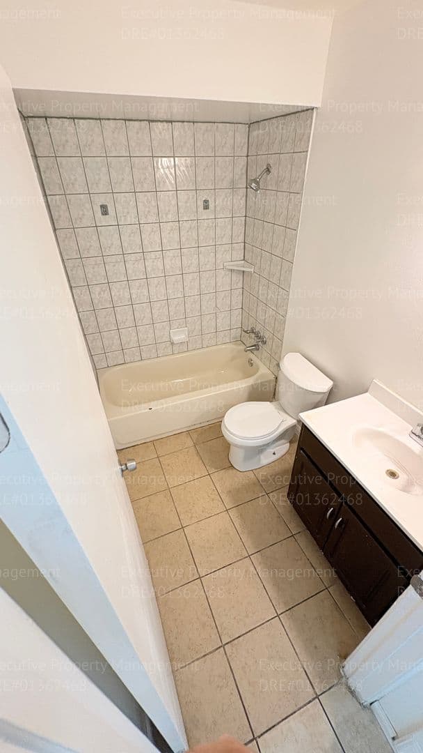 Bakersfield Apartment: 1303 Bernard St.