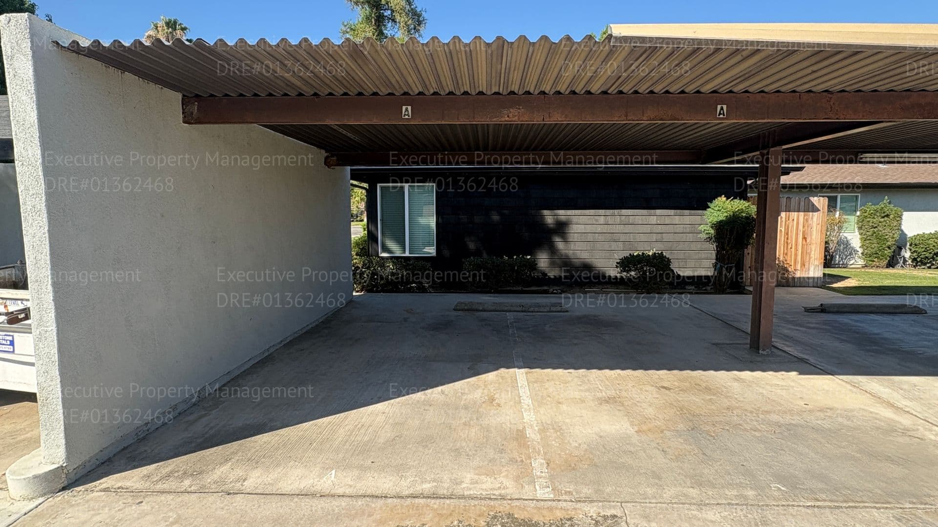 Bakersfield Apartment: 709 Deseret Way