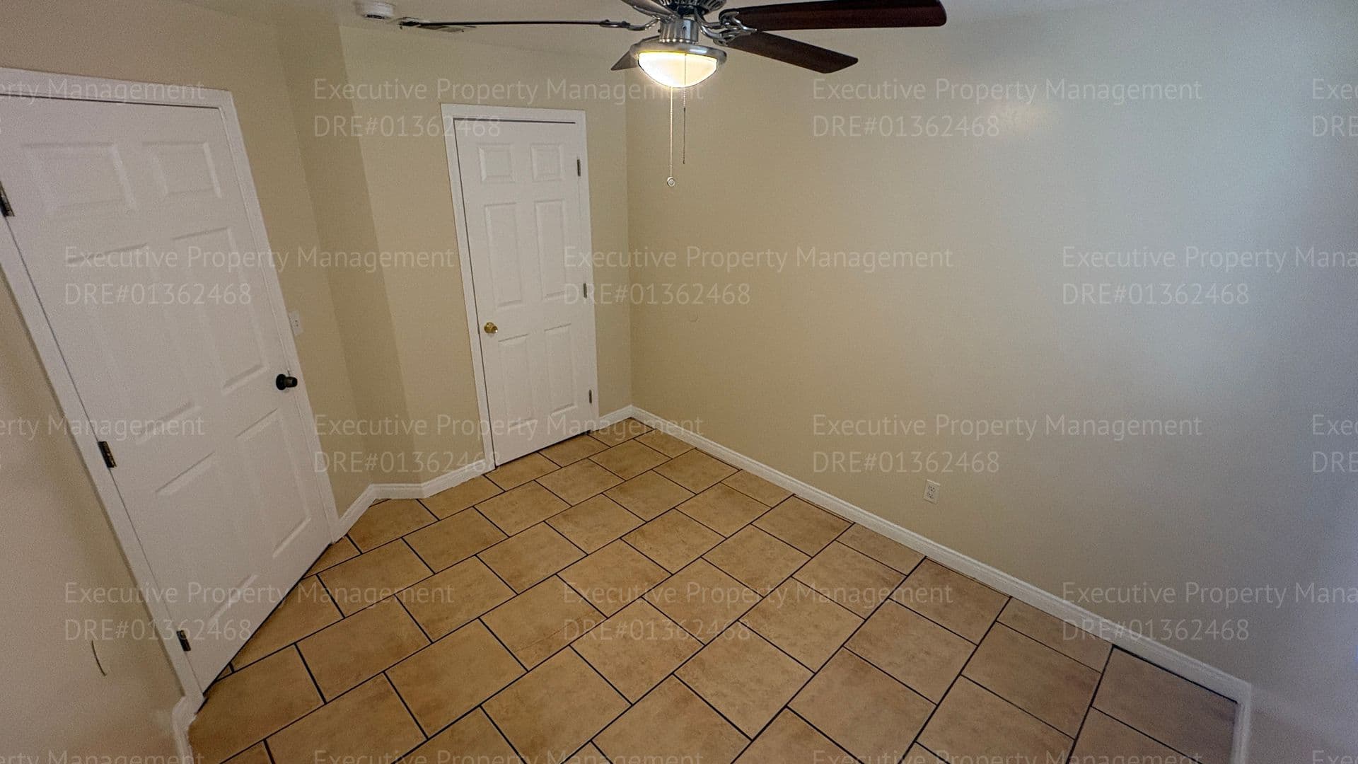 Bakersfield Apartment: 3017 Potomac Ave