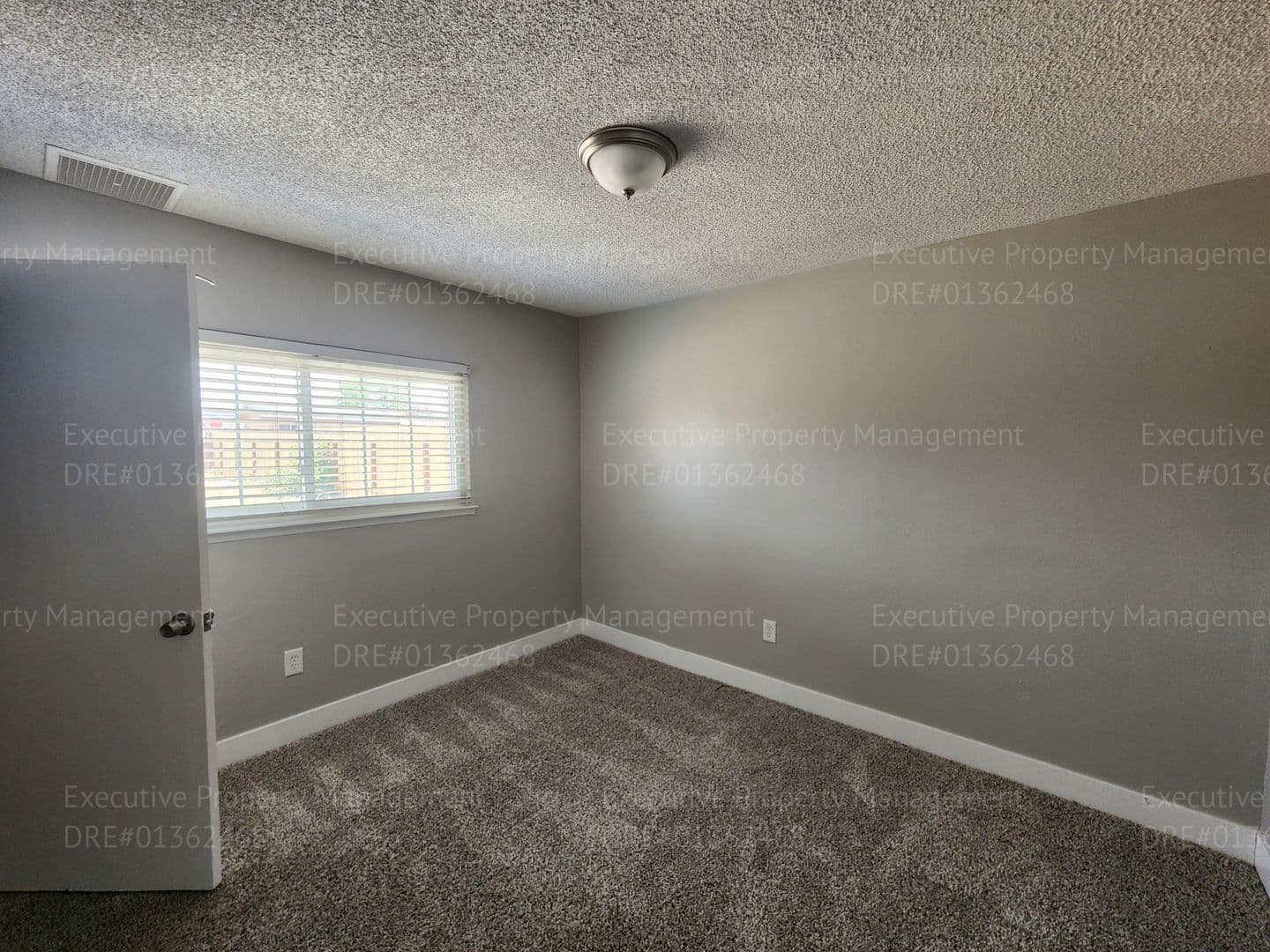 Bakersfield House: 10112 Meacham Rd