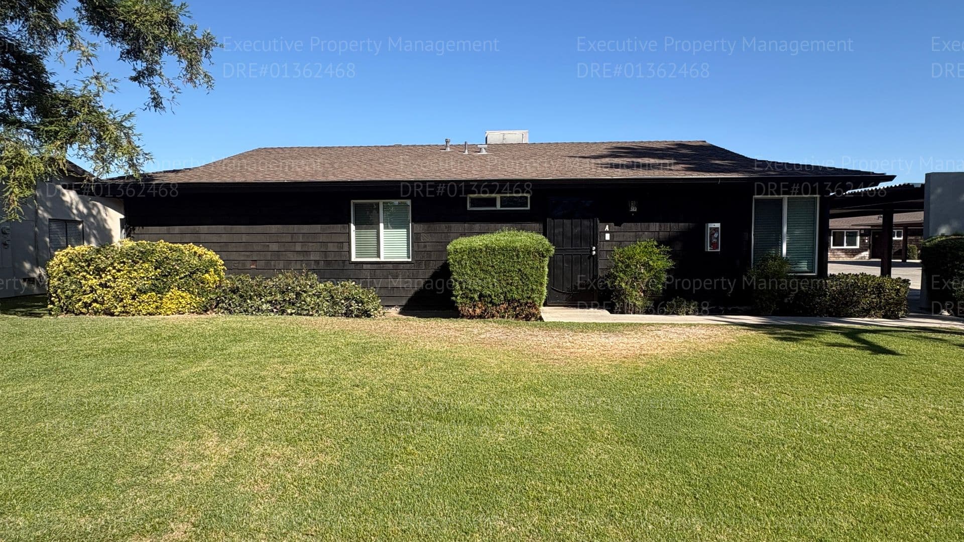 Bakersfield Apartment: 709 Deseret Way