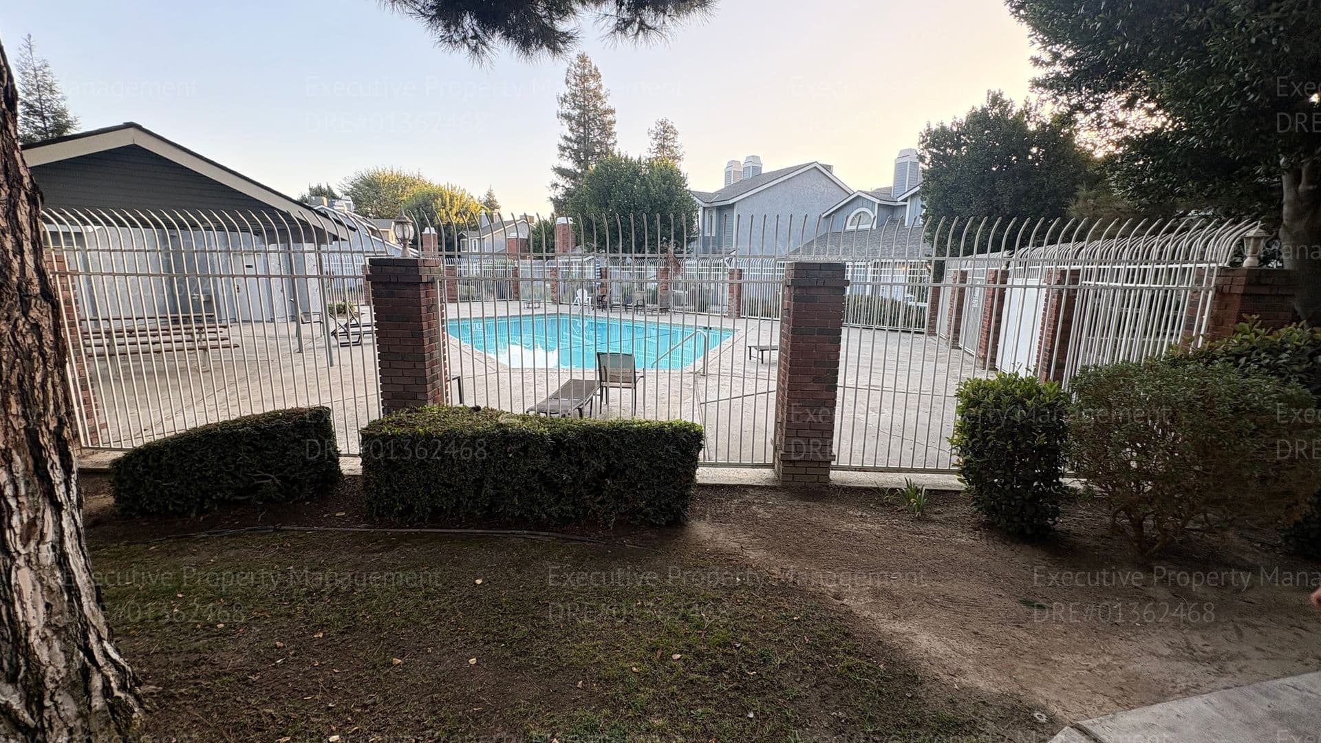 Bakersfield Townhome: 2600 Brookside Dr #128