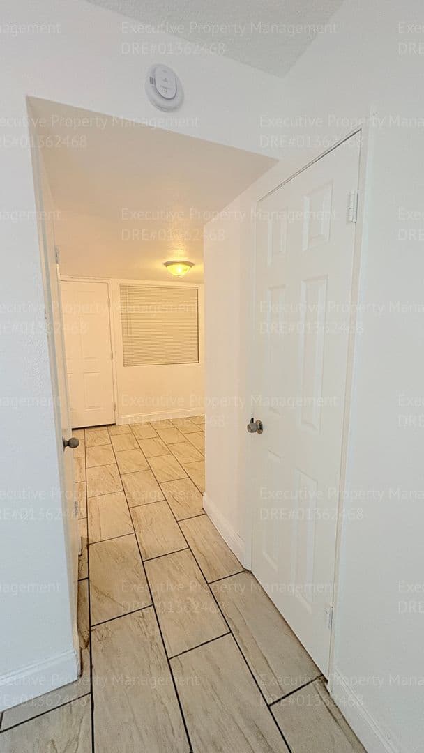 Bakersfield Apartment: 2909 S. Chester Ave
