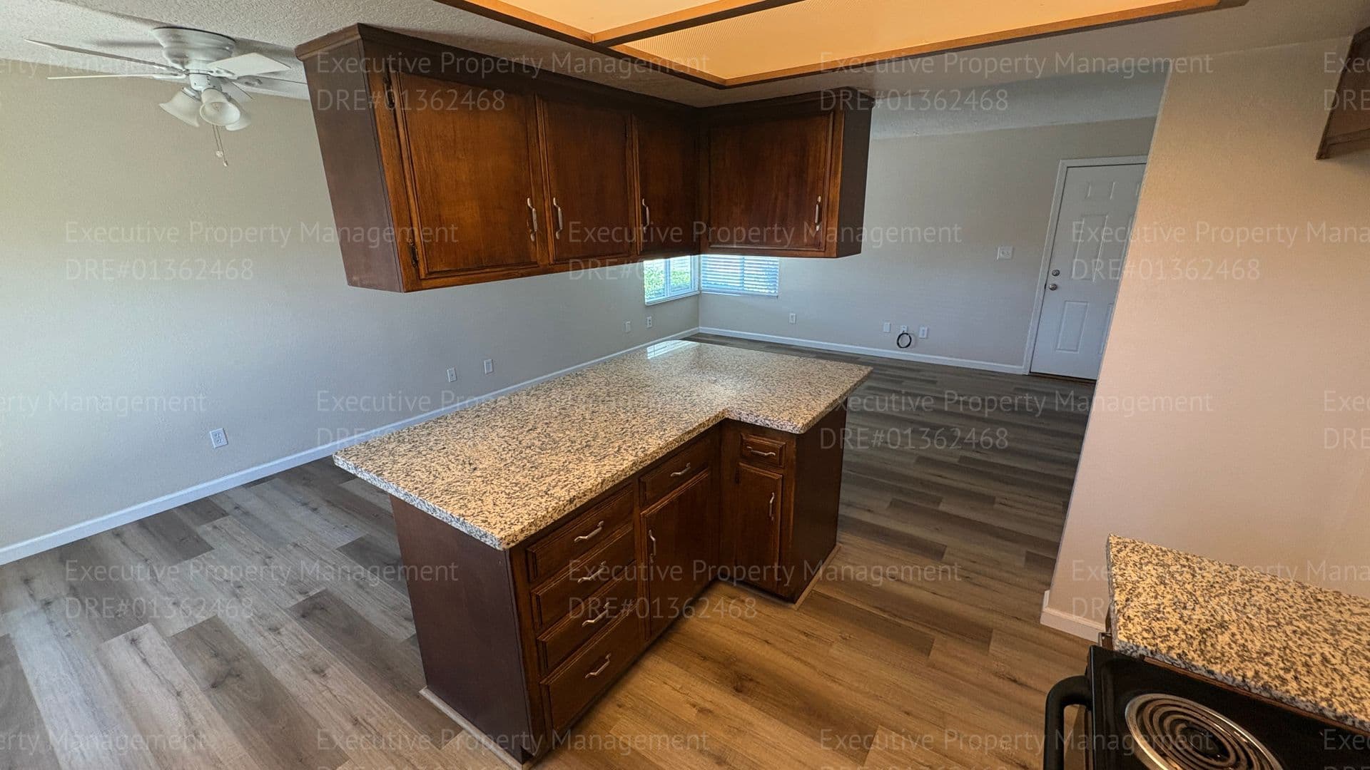 Bakersfield Apartment: 709 Deseret Way