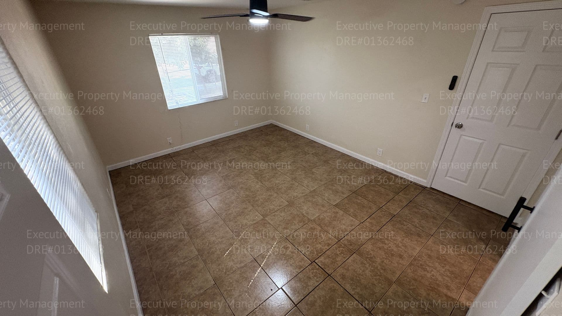 Bakersfield House: 125 Madison St