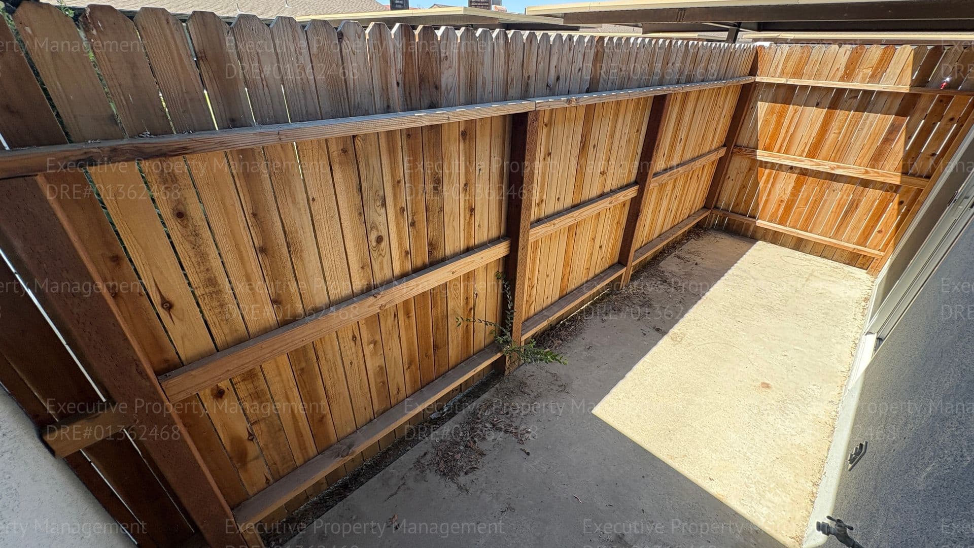 Bakersfield Apartment: 709 Deseret Way