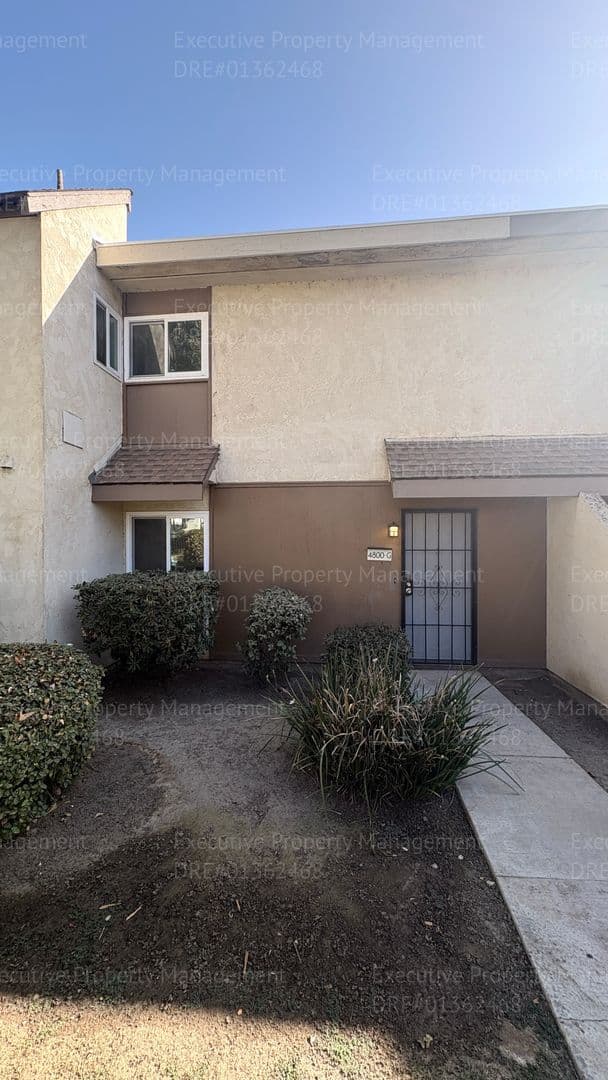 Bakersfield Townhome: 4800 Nordic Dr #G