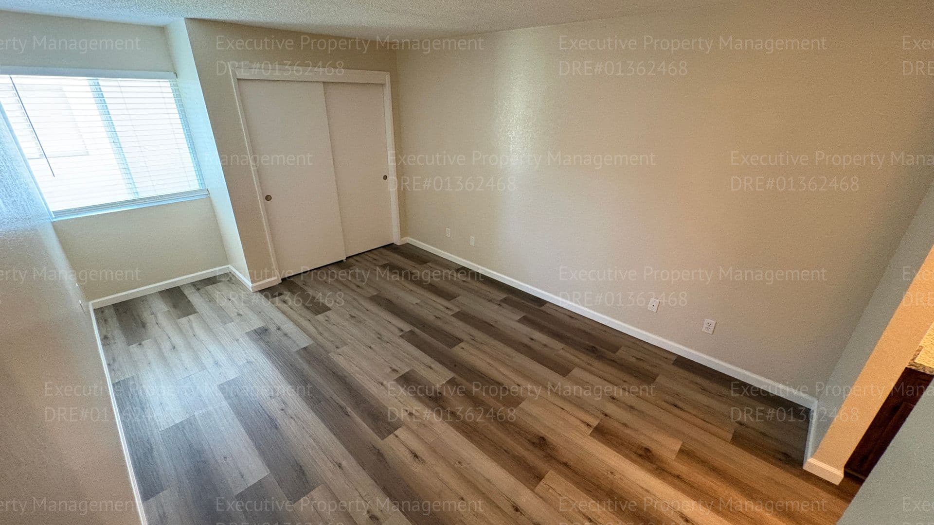 Bakersfield Apartment: 709 Deseret Way