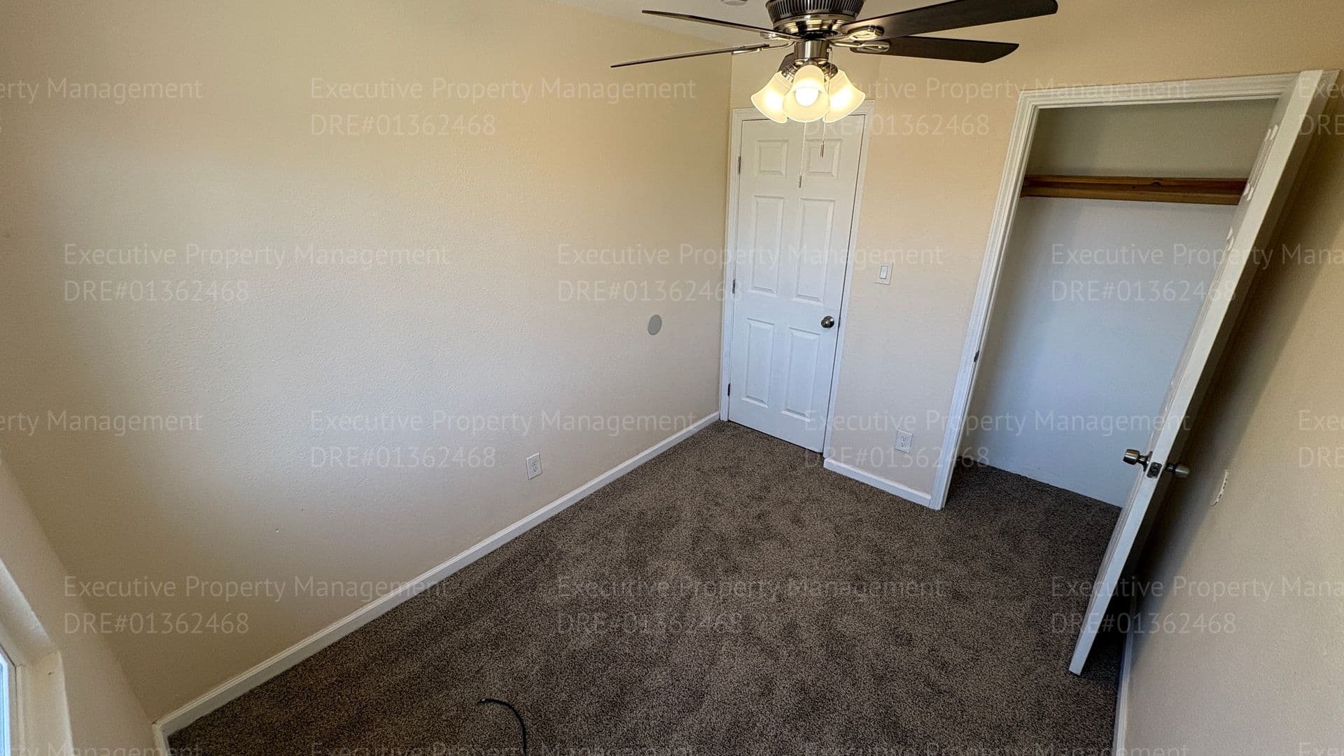 Bakersfield Apartment: 612 8th St