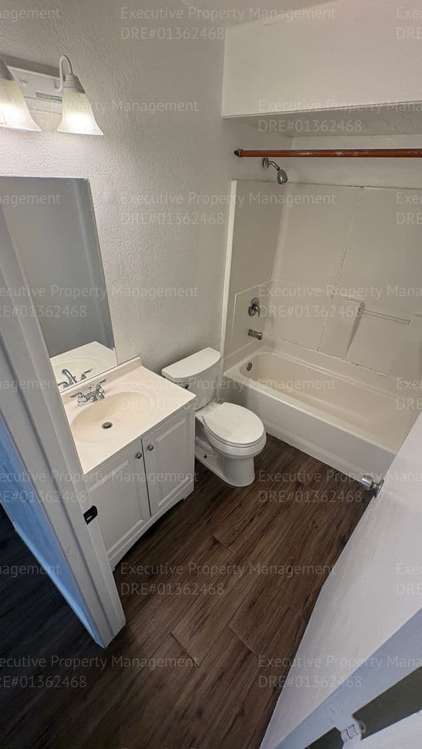 Bakersfield Apartment: 2190 Monterey St