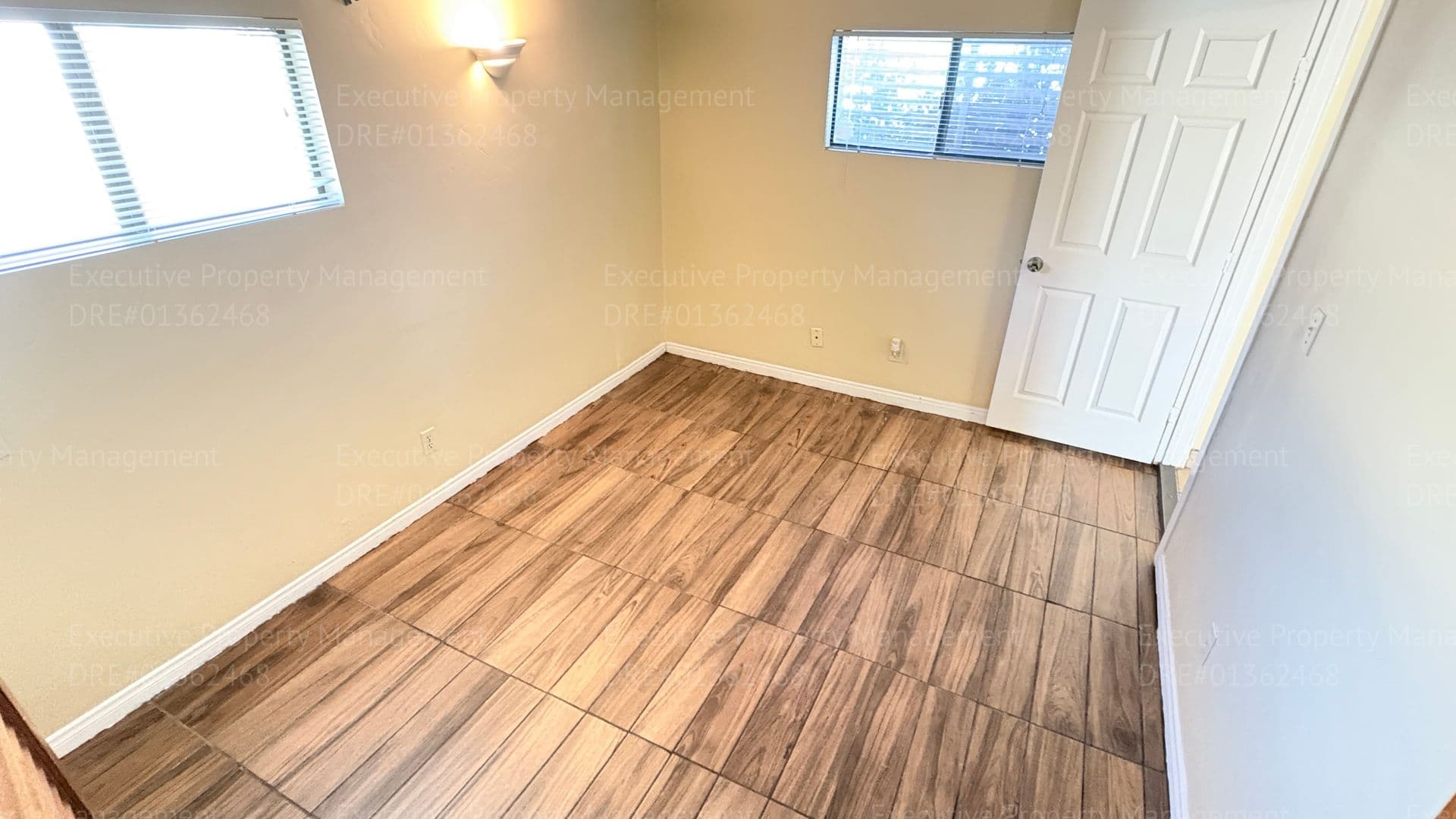 Bakersfield Apartment: 2115 Lester St
