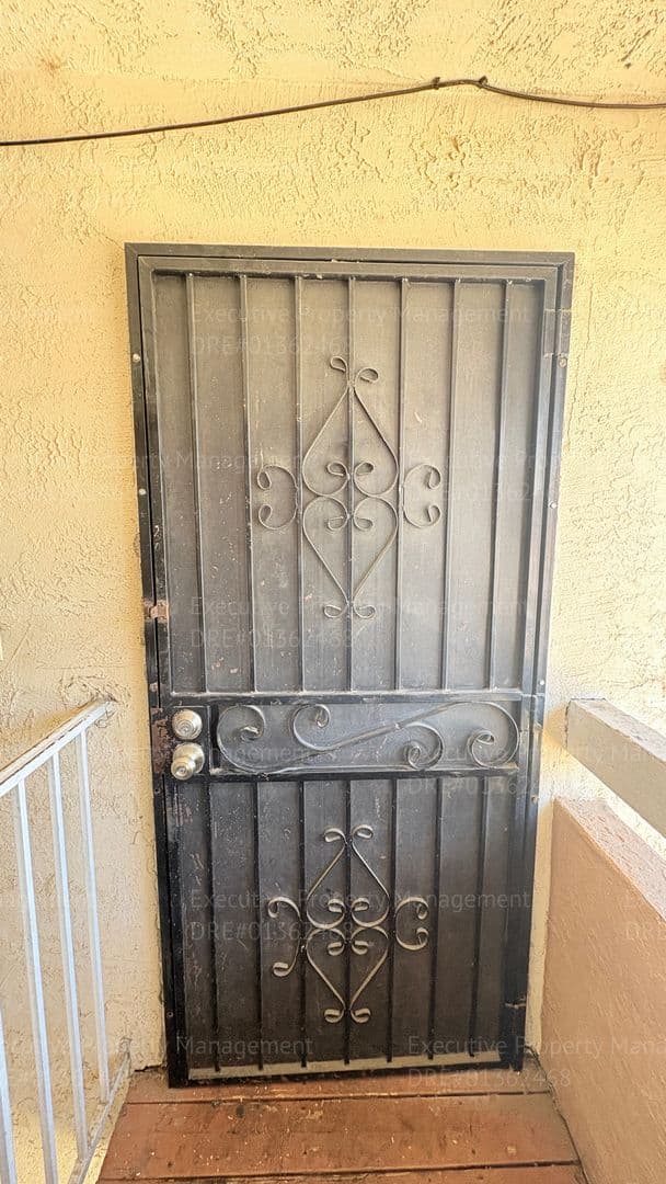 Bakersfield Apartment: 1303 Bernard St.