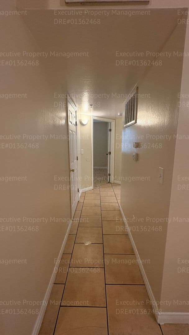 Bakersfield Apartment: 3017 Potomac Ave