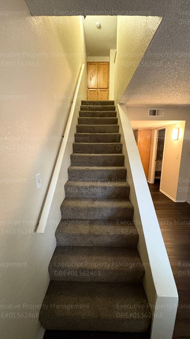 Bakersfield Townhome: 2600 Brookside Dr #128