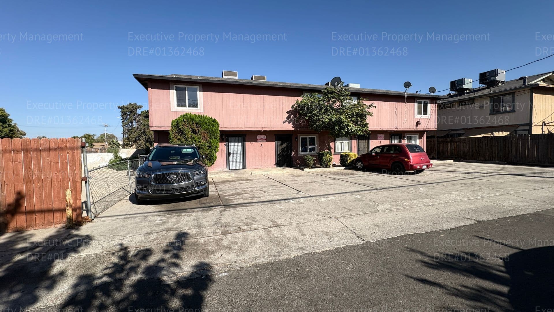 Bakersfield Apartment: 612 8th St