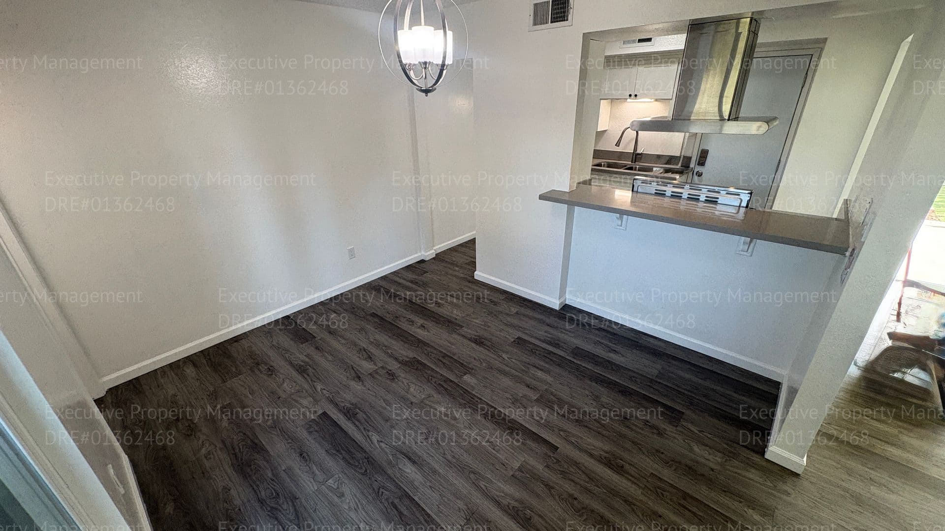 Bakersfield Townhome: 4800 Nordic Dr #G