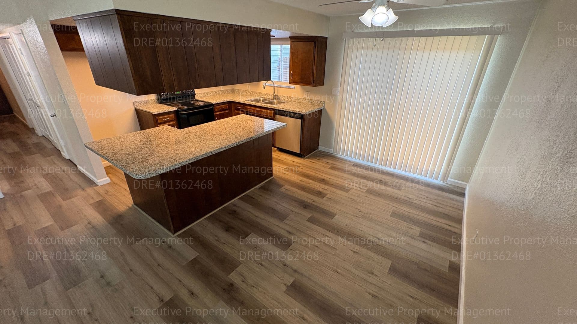 Bakersfield Apartment: 709 Deseret Way