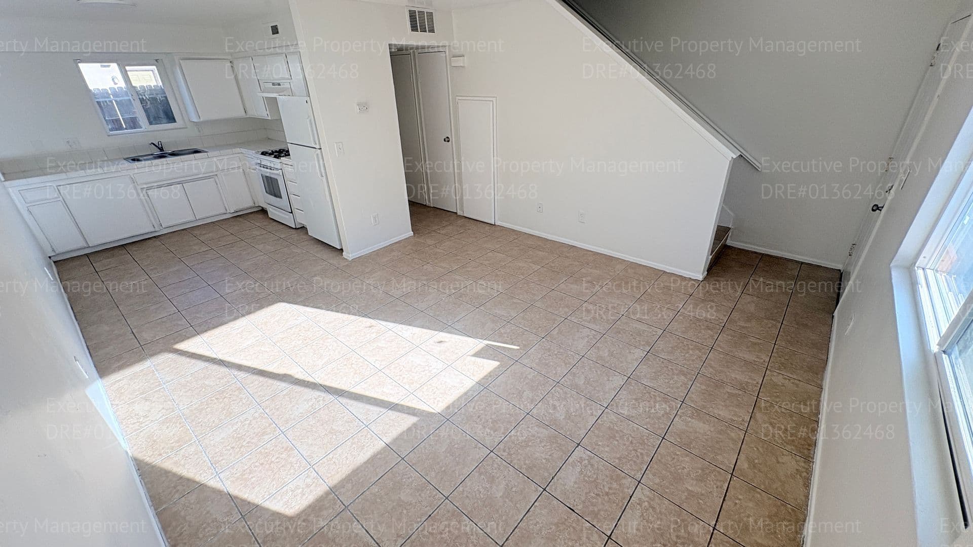 Bakersfield Apartment: 1405 Pacific St