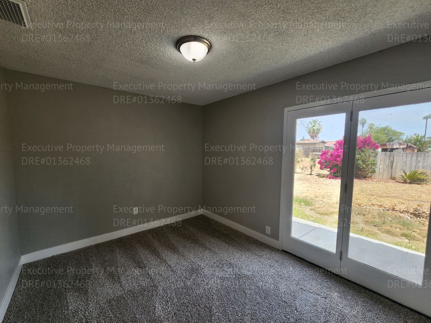 Bakersfield House: 10112 Meacham Rd