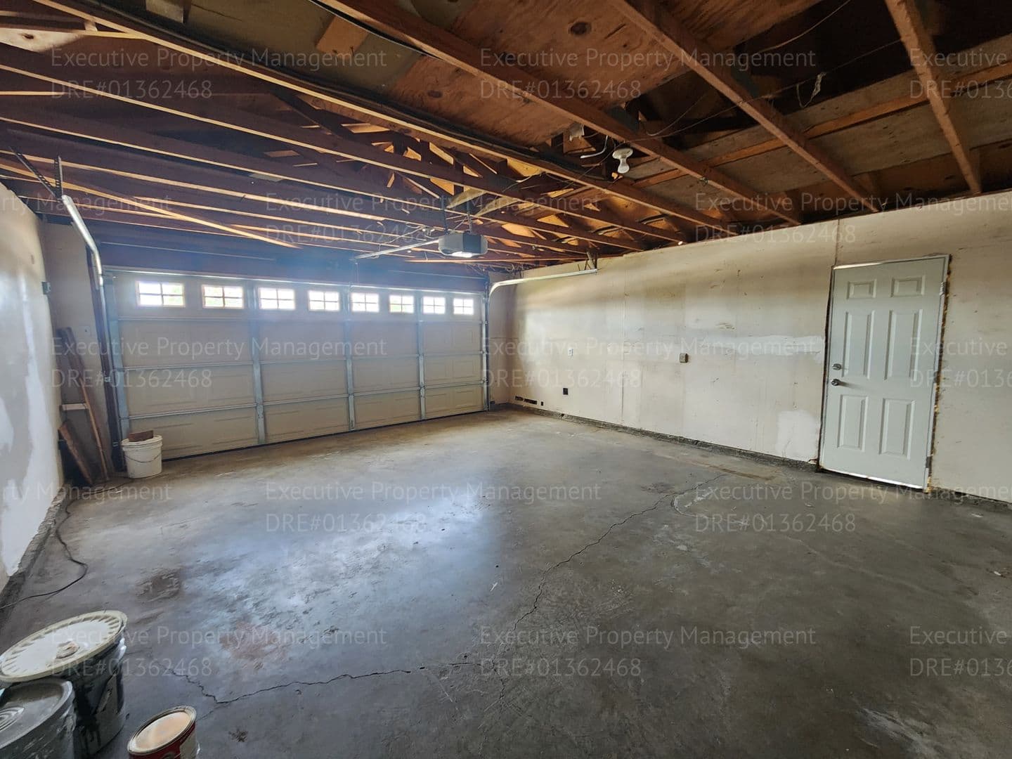 Bakersfield House: 10112 Meacham Rd