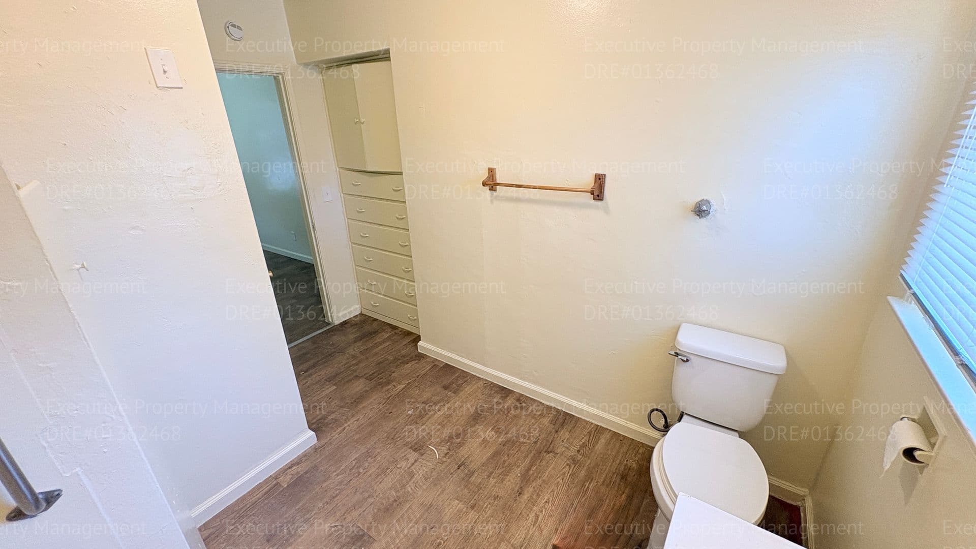Bakersfield House: 2321 N. Inyo St