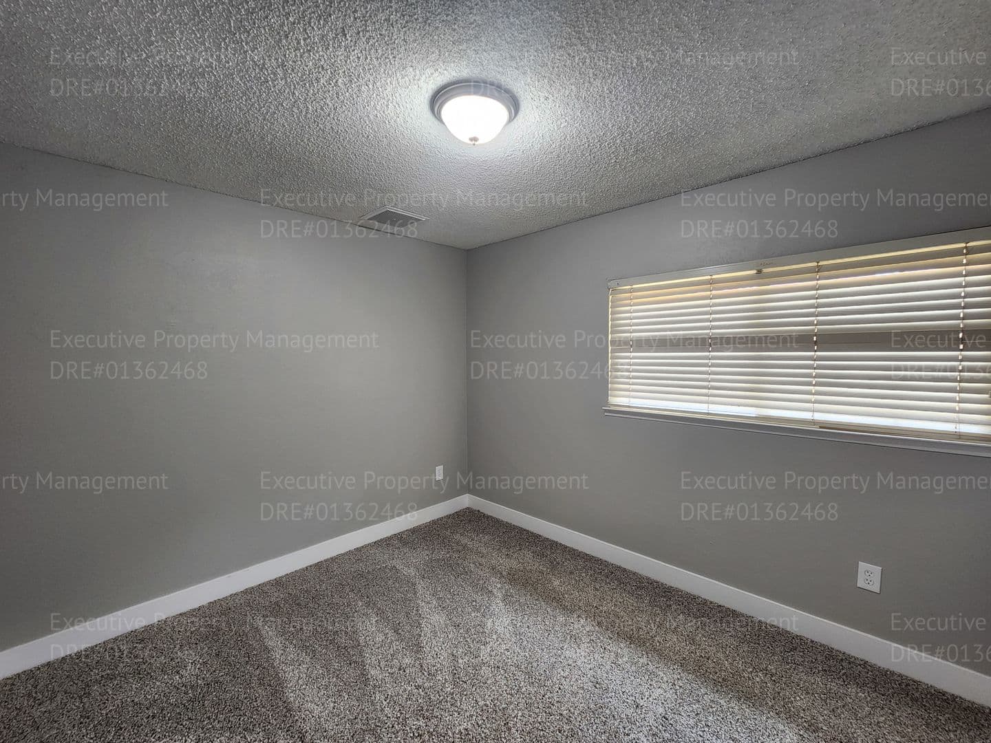 Bakersfield House: 10112 Meacham Rd