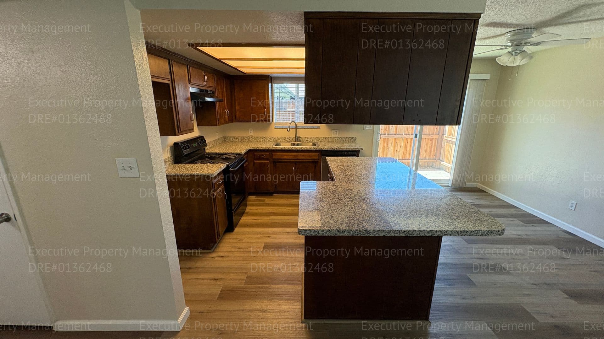 Bakersfield Apartment: 709 Deseret Way