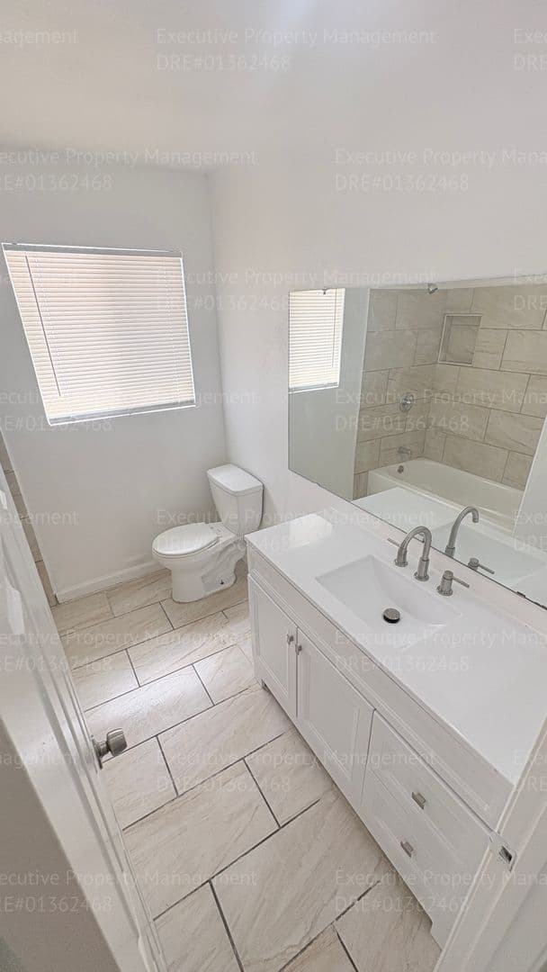 Bakersfield Apartment: 2909 S. Chester Ave