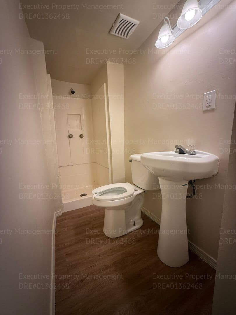 Bakersfield Apartment: 9530 S. Union Ave