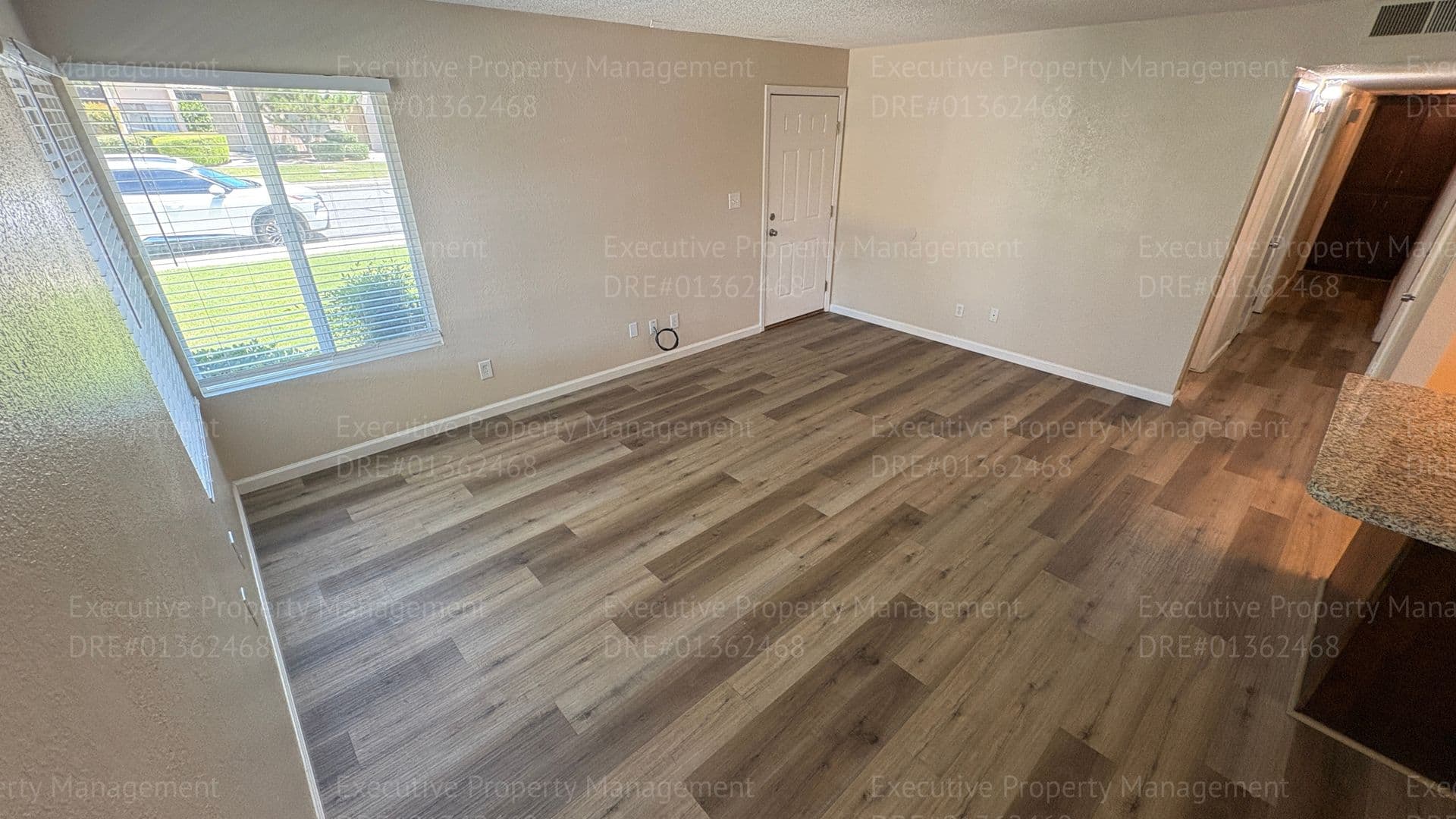 Bakersfield Apartment: 709 Deseret Way