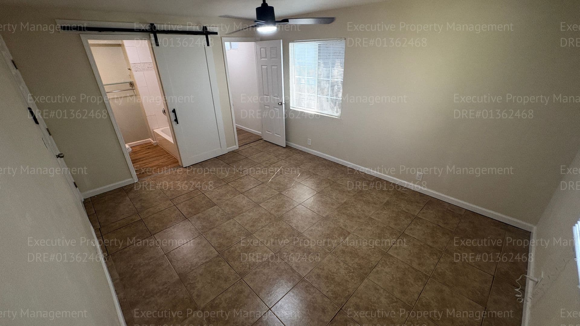 Bakersfield House: 125 Madison St
