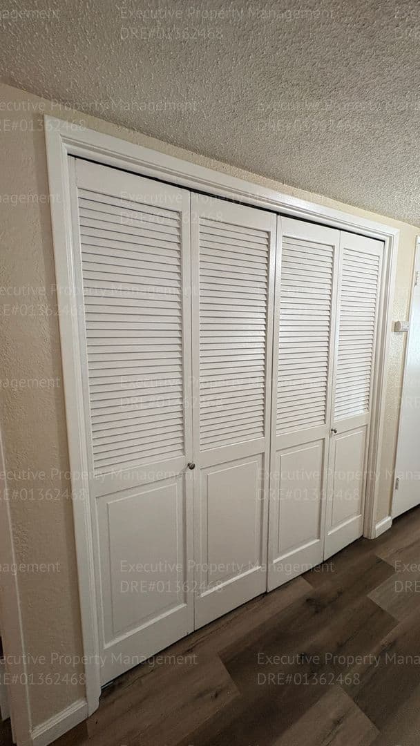 Bakersfield Apartment: 709 Deseret Way