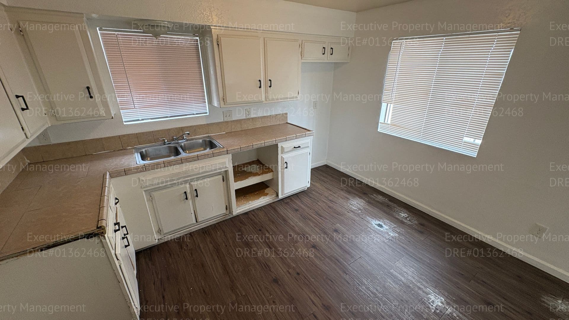 Bakersfield Apartment: 2190 Monterey St