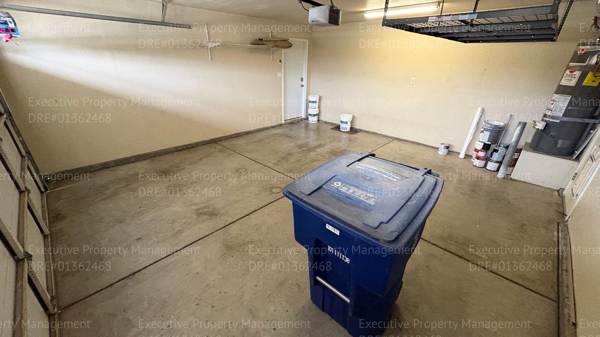 Bakersfield House: 13306 Cheyenne Mountain Dr