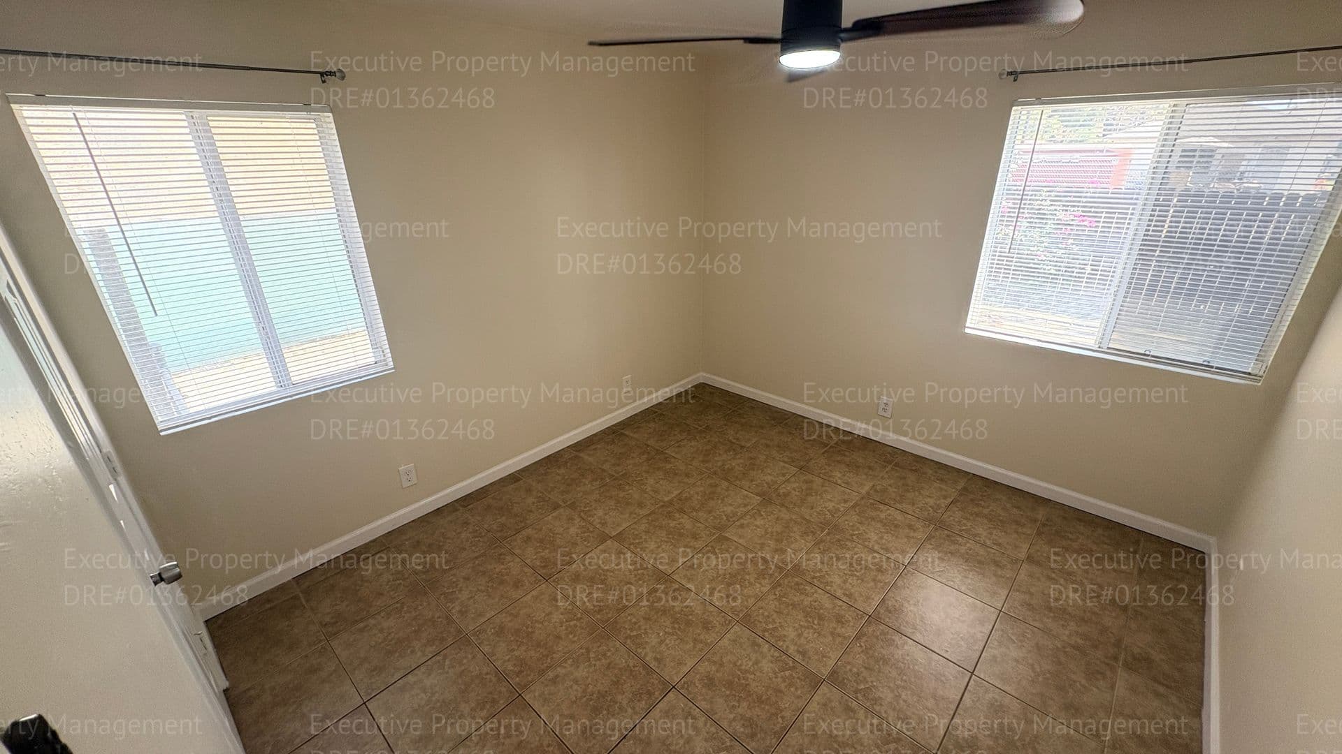 Bakersfield House: 125 Madison St